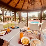 Rosa Hotel 3*