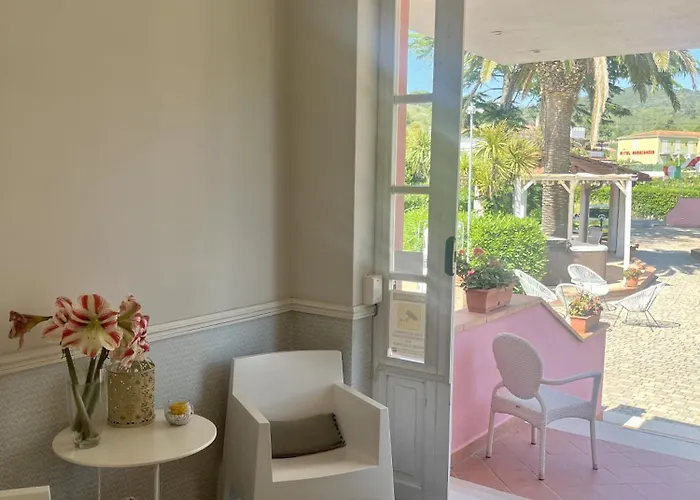 Rosa Порт-Аццурро