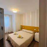 Rosa 3*