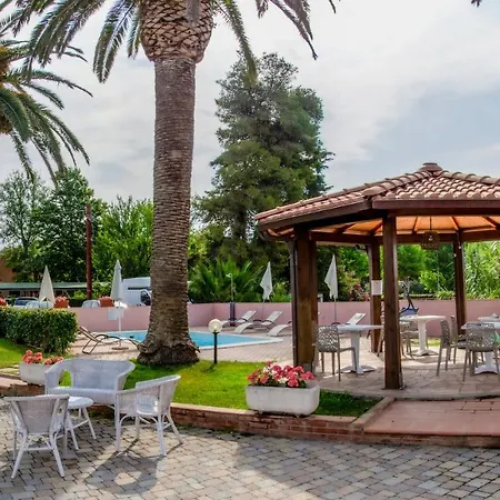 Отель Rosa Порт-Аццурро