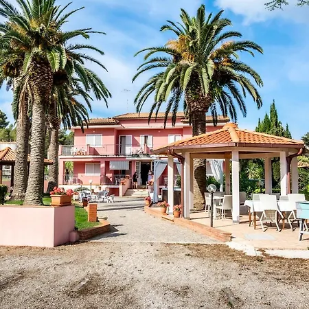 Rosa Hotel