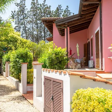 Rosa Hotel 3*