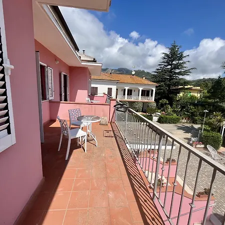 Rosa Hotel 3*