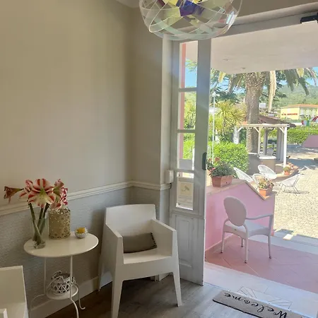 罗莎别墅酒店 阿祖罗港