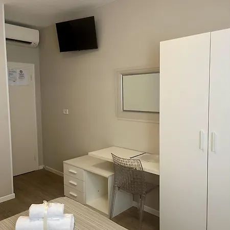 Rosa Hotel 3*