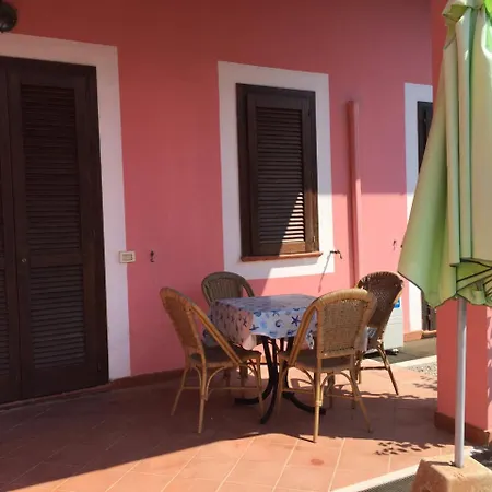 Rosa Hotell Porto Azzurro