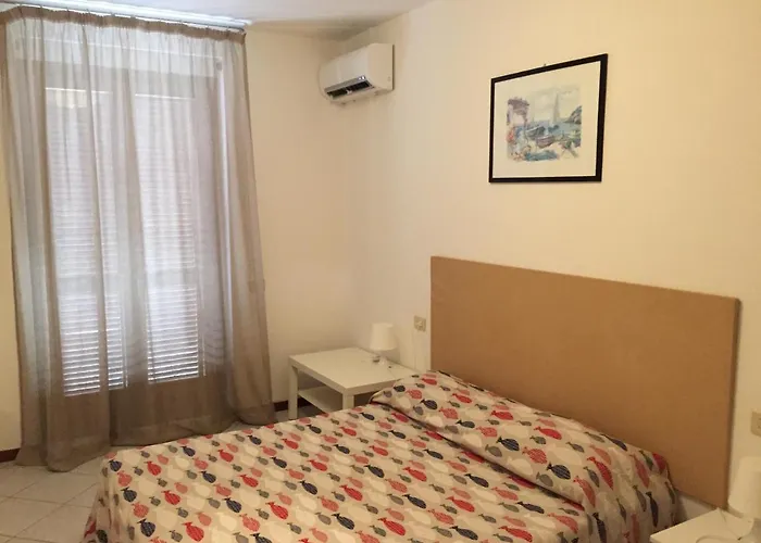 Rosa 3* Porto Azzurro